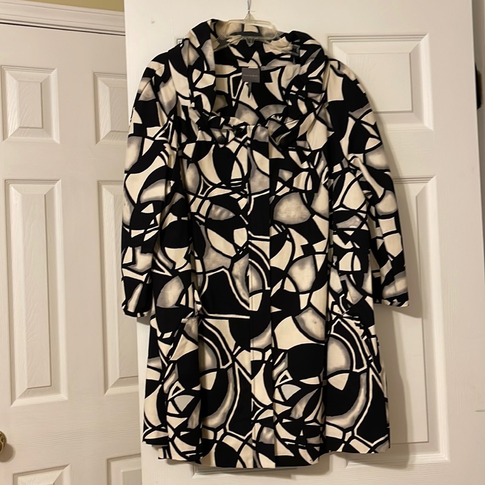Kristin Davis black grey and cream coat 3/4 sleeves knee length tags never worn